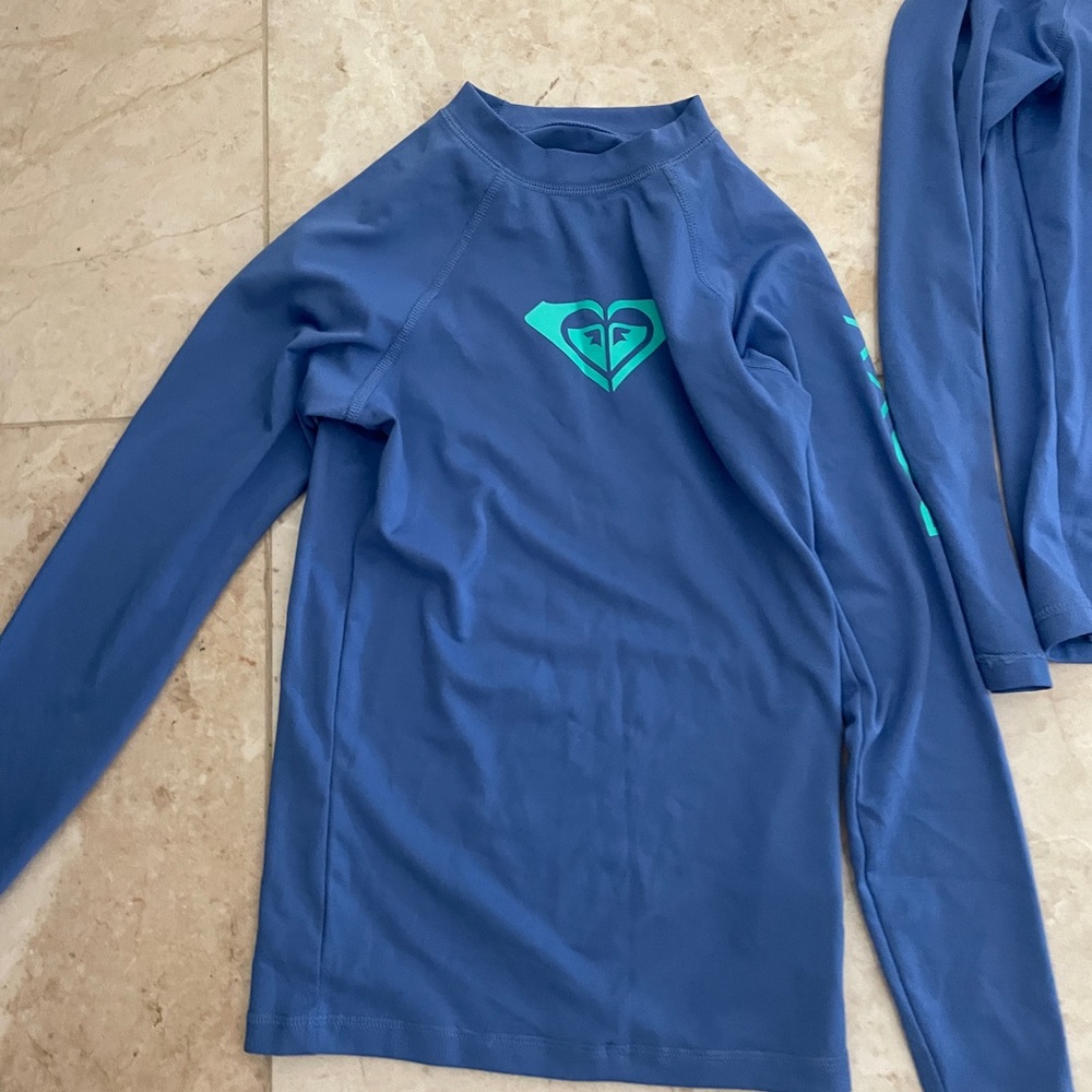 ROXY Rasguards - Picture 2 of 3